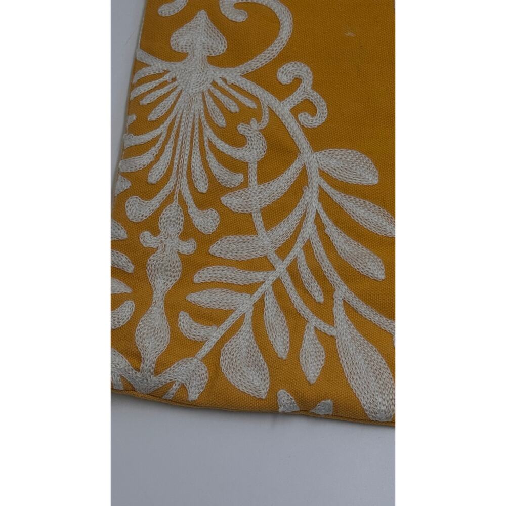 Set of 2 Yellow White Damask Pillow Covers 20x20 Decorative Accent - Picture 3 of 9